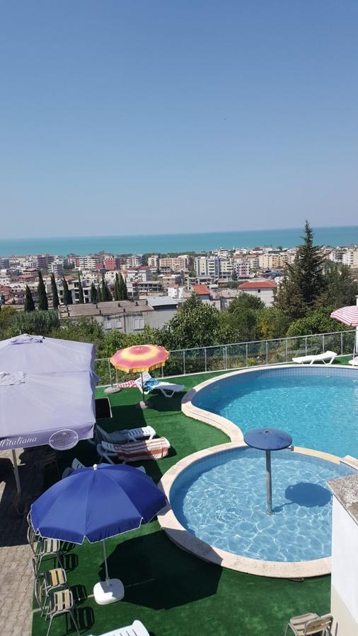 Vila Viktoria Golem (Tirana)